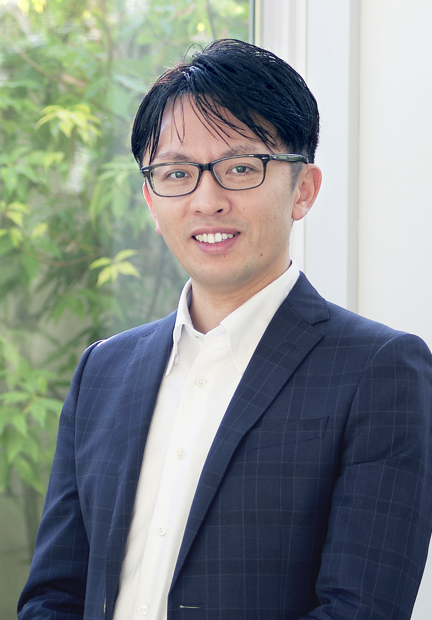 Tomoya Uchiyama